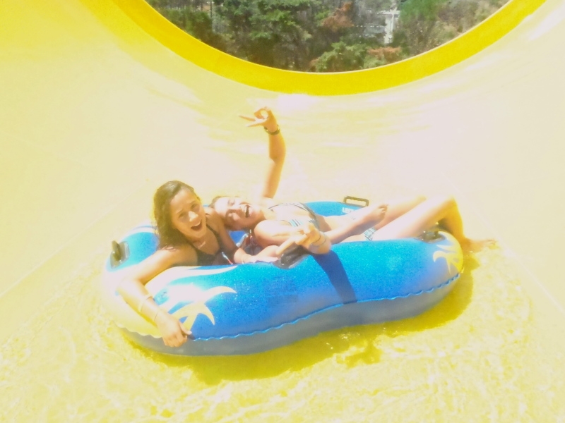 Village Camps International Summer Camp Ard&egrave;che, France 2019-07-26 https://www.villagecamps.com/journals_admin/images/73-10-Alex and Jo love the Wave!.jpg